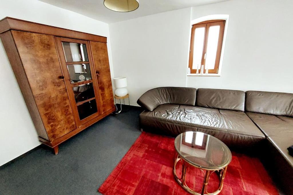 Zentrale Ferienwohnung - Direkt Am See Und Schloss 슈베린 외부 사진